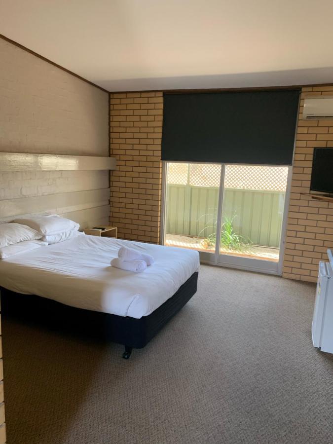 Hopetoun Community Hotel Motel Exterior photo