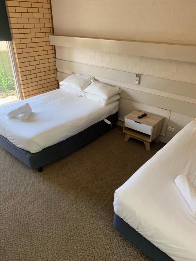 Hopetoun Community Hotel Motel Exterior photo