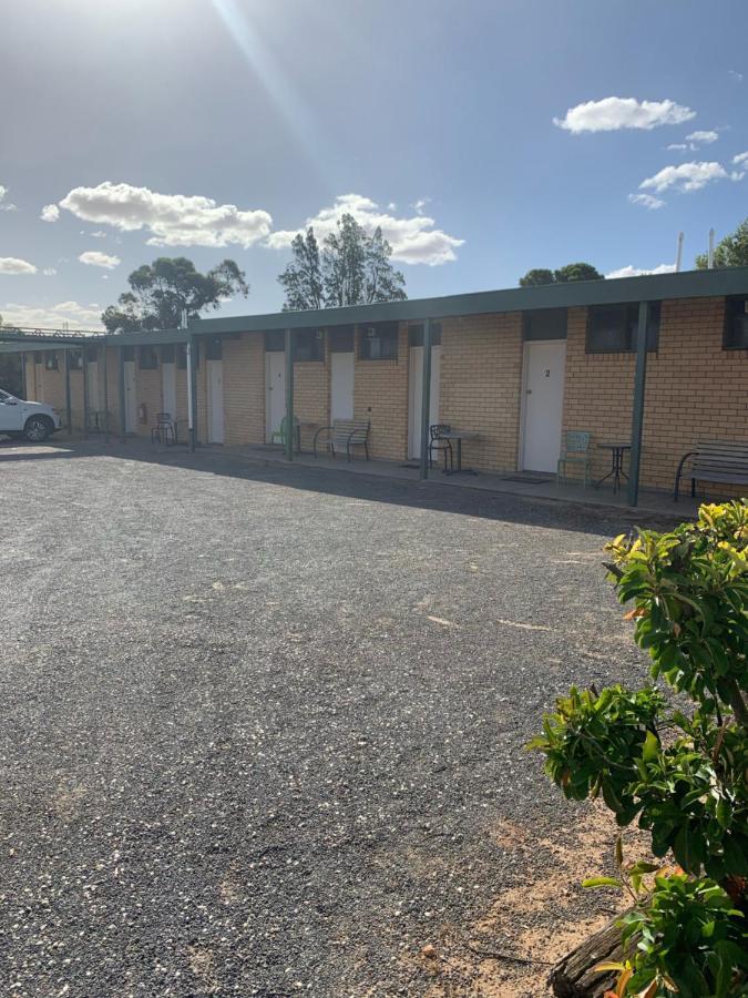 Hopetoun Community Hotel Motel Exterior photo
