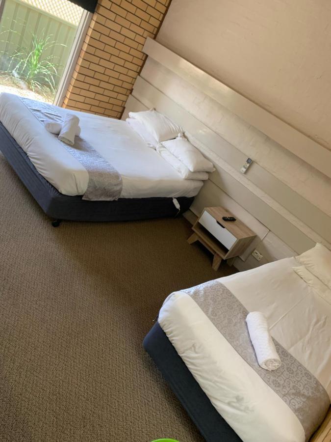 Hopetoun Community Hotel Motel Exterior photo